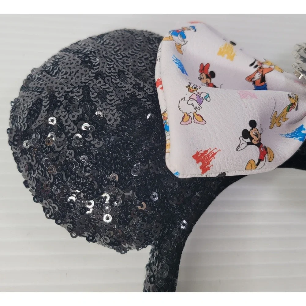 Disney Loungefly Mickey Mouse‎ & Friends Minnie Ears Bow Black Sequins Castle